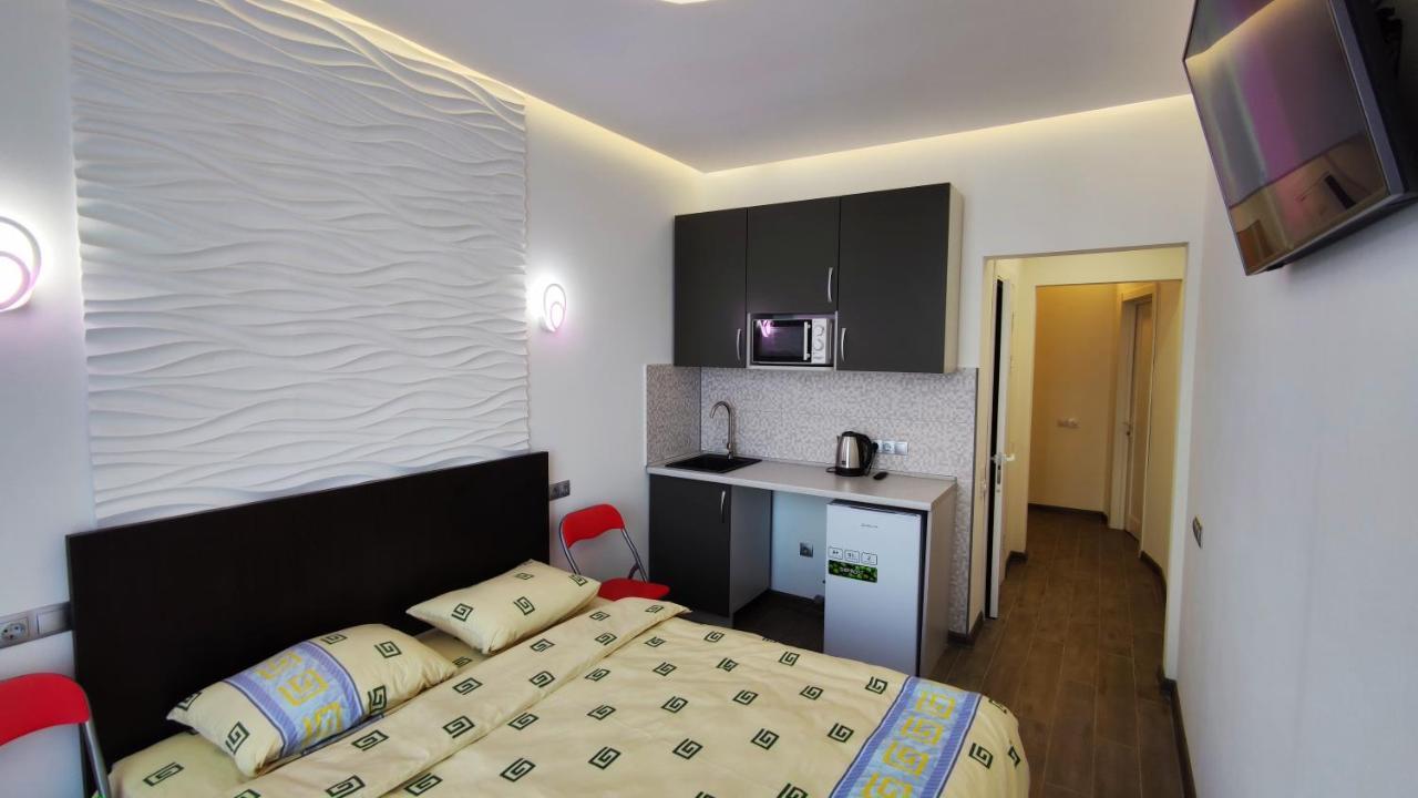 Rybalsky Studio Apartment Dnipro View Kiev Extérieur photo