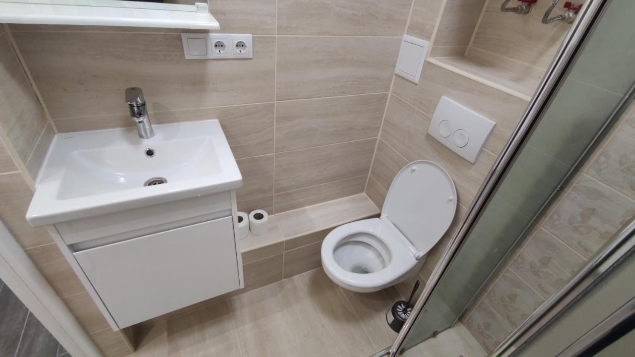 Rybalsky Studio Apartment Dnipro View Kiev Extérieur photo