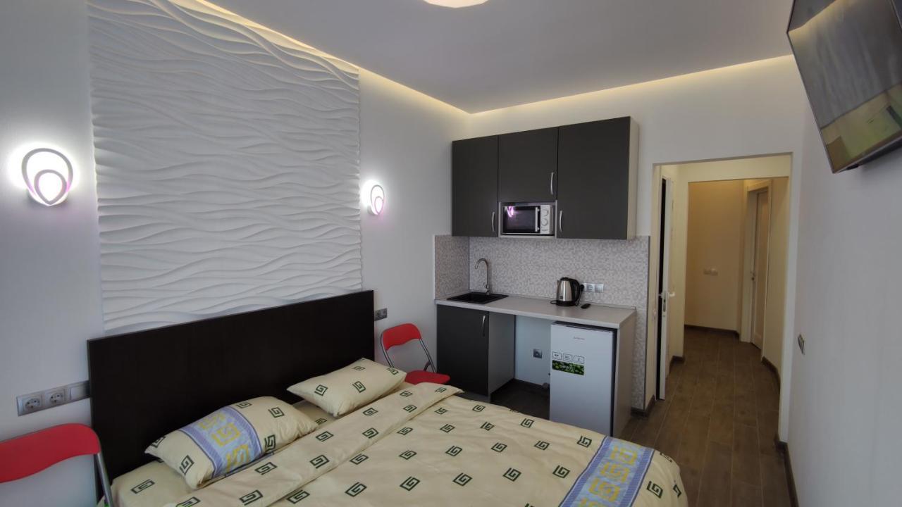 Rybalsky Studio Apartment Dnipro View Kiev Extérieur photo
