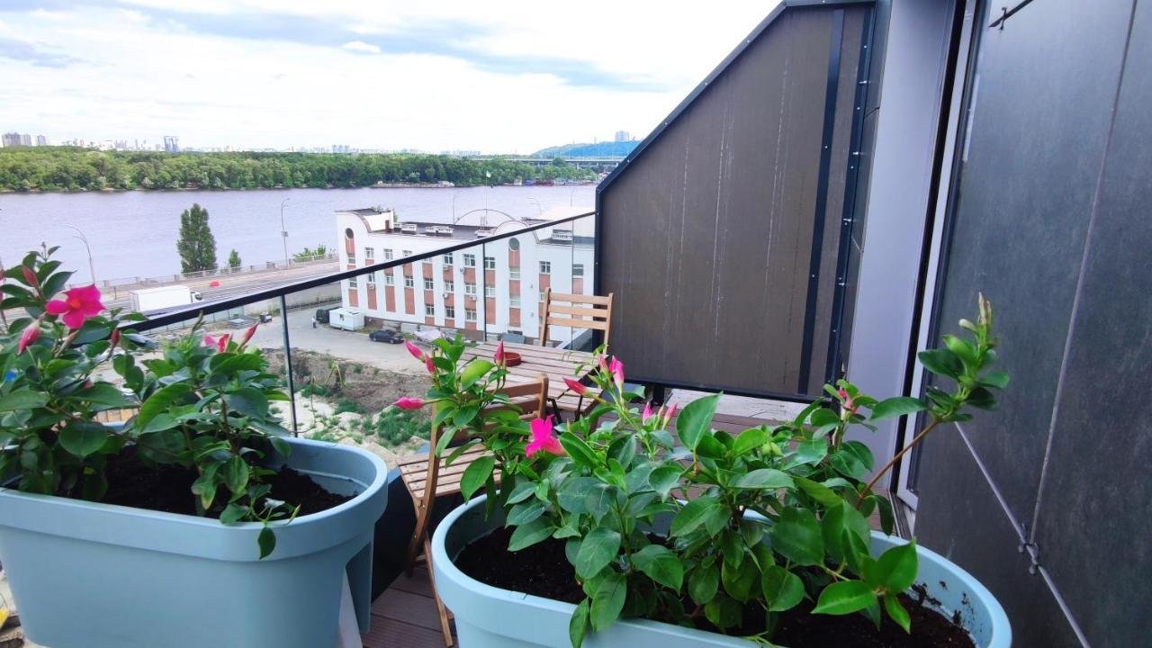 Rybalsky Studio Apartment Dnipro View Kiev Extérieur photo