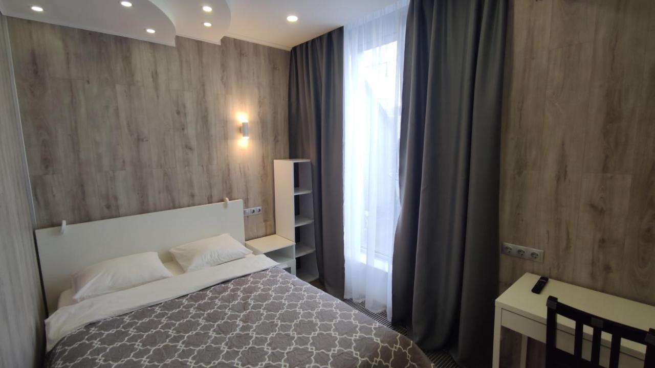 Rybalsky Studio Apartment Dnipro View Kiev Extérieur photo